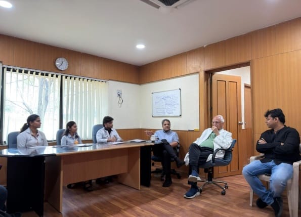 Dr P.S Reddy and Dr Madhu Mohan interacting with Student Research Council members